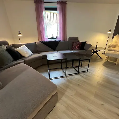 Lunt Og Trivelig I Sentrum Rosa *